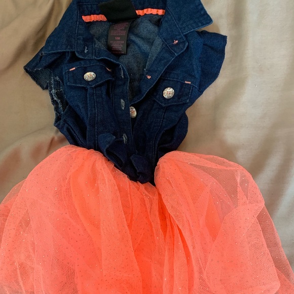 Dress - Picture 1 of 2